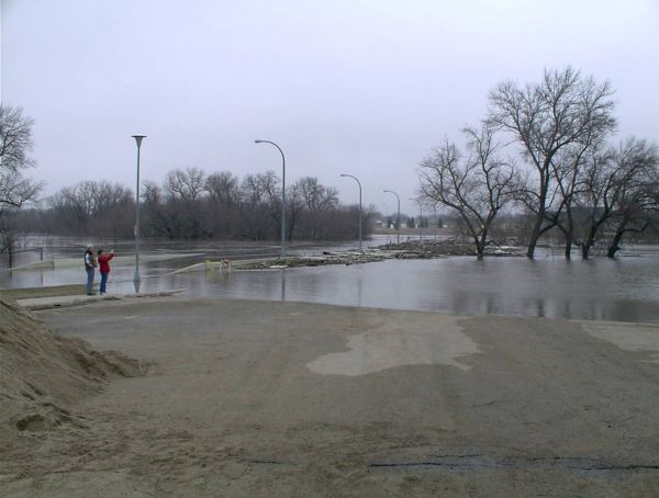 fargo_flood2.jpg